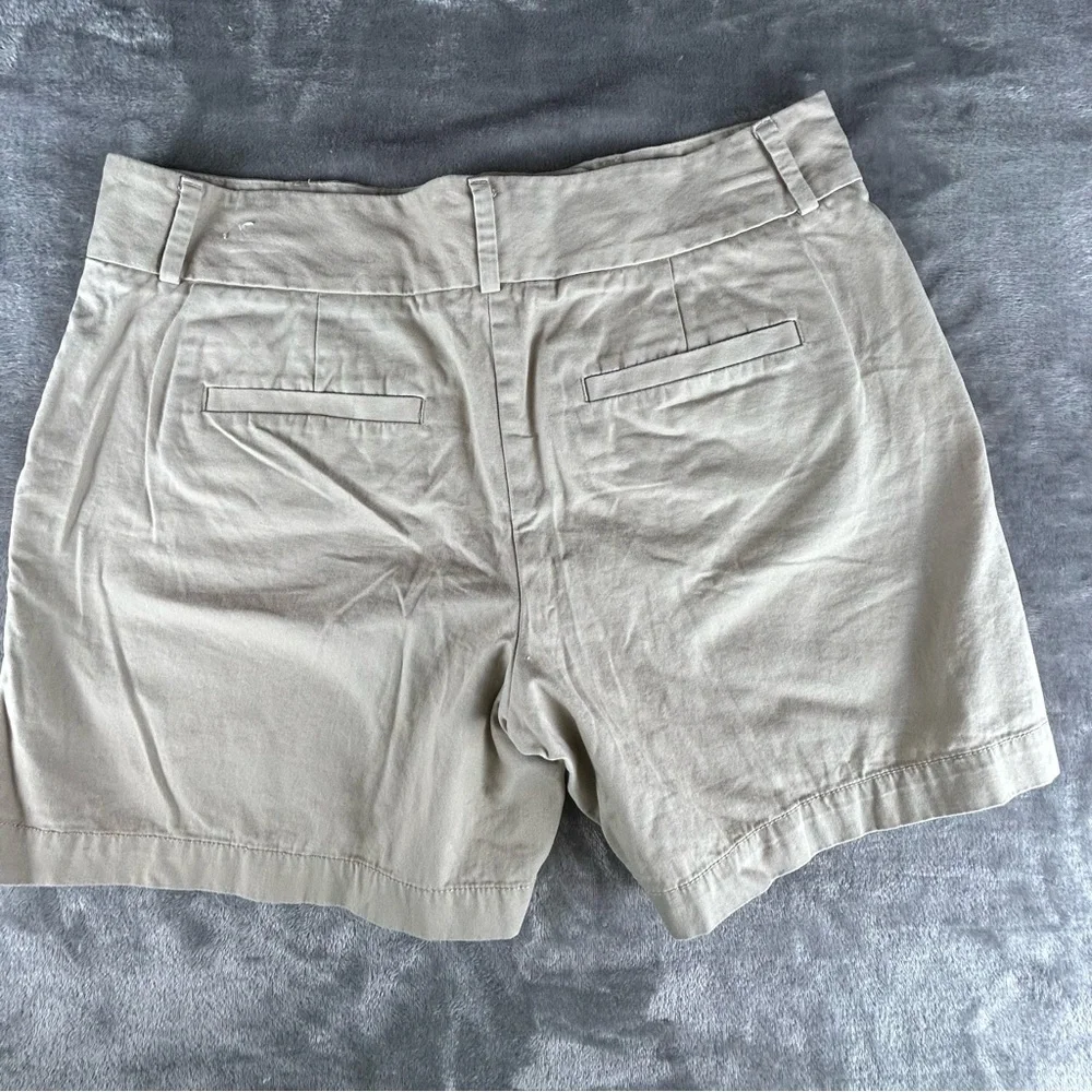 Ann Taylor Loft Chino Shorts Womens 4 Beige Flat Front Pockets Preppy Classic‎